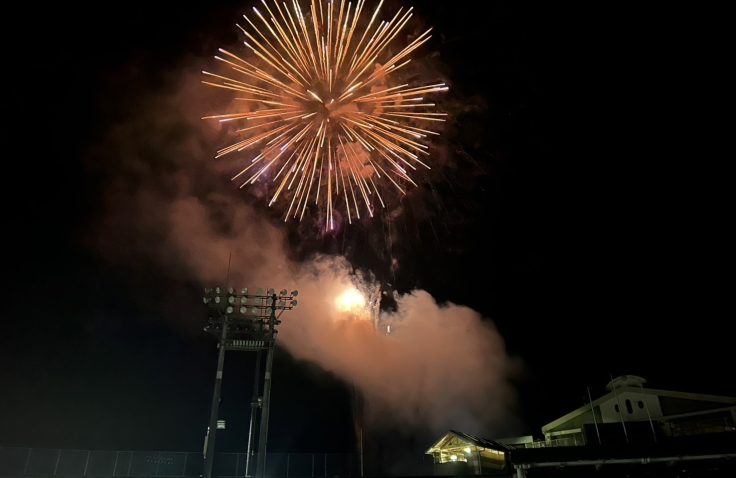 ぎゃあな祭　打ち上げ花火
